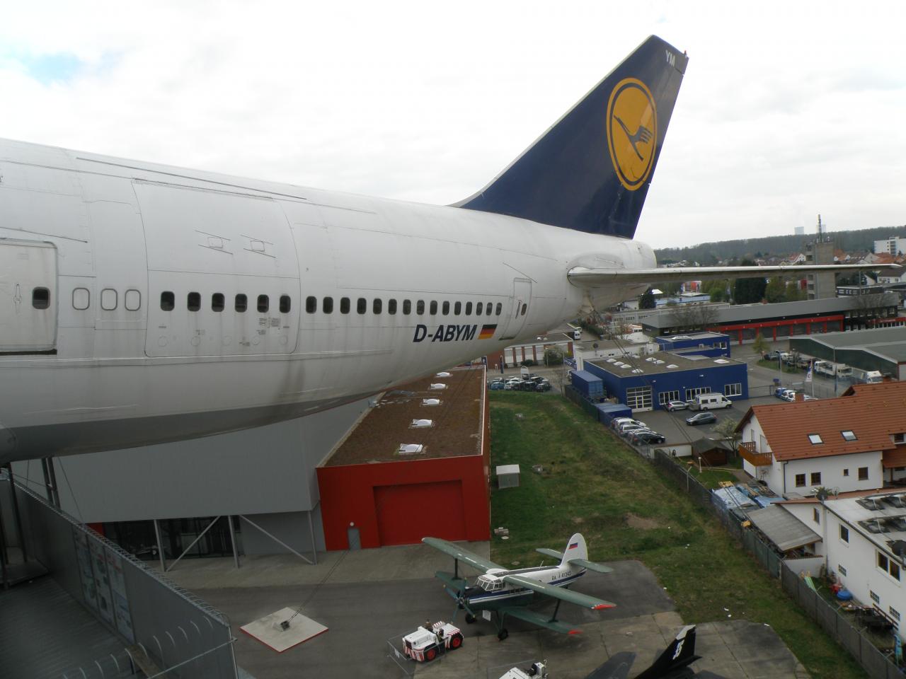 Sur l'aile du 747